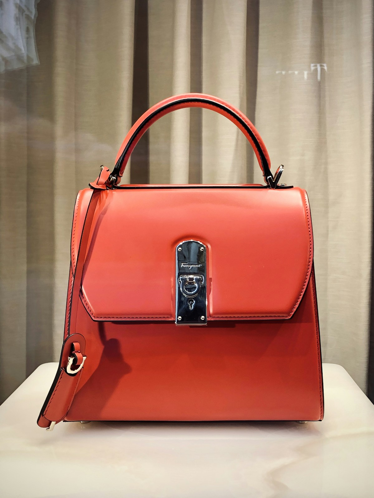 YuTang leather handbag